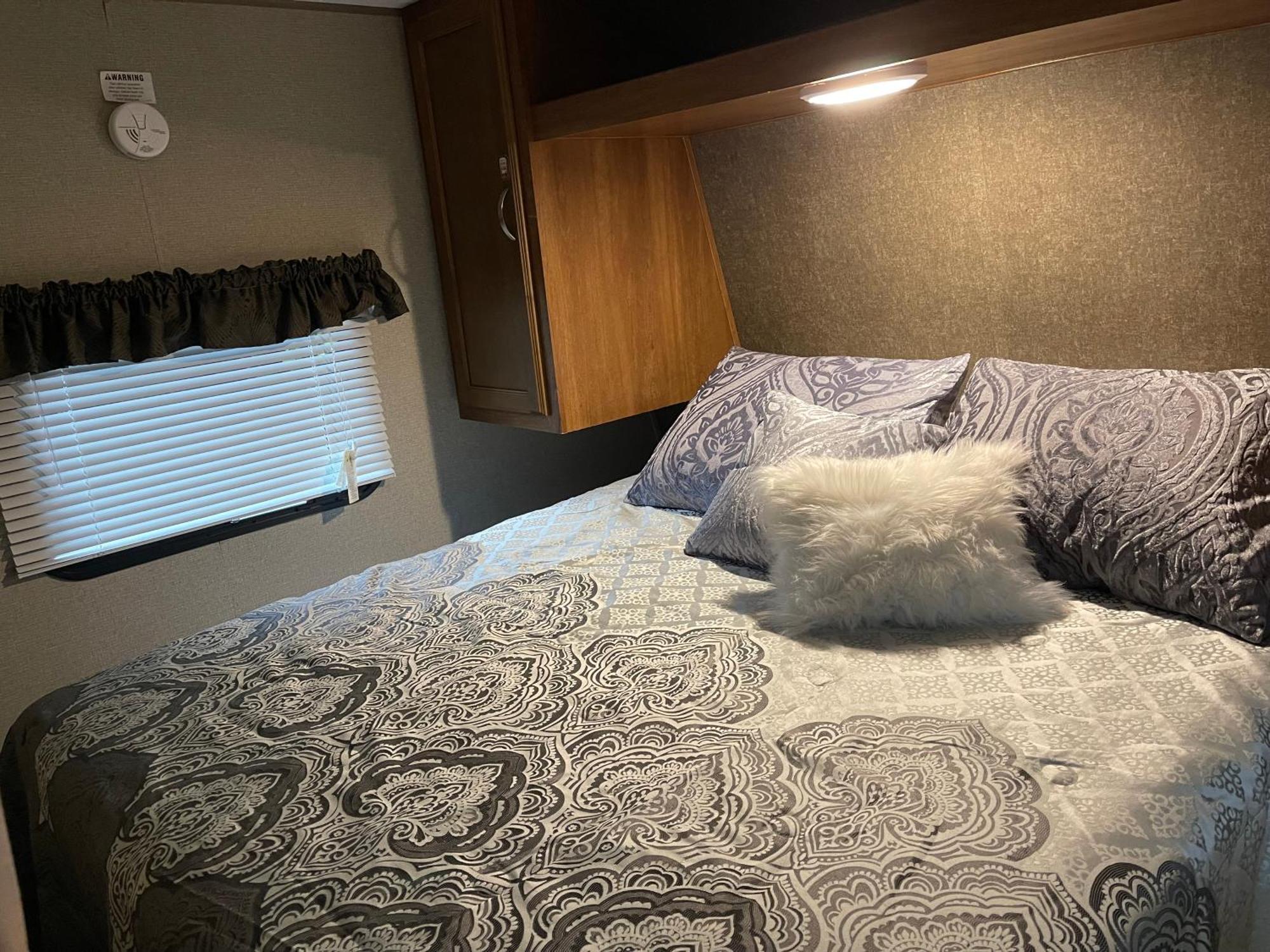 Appartamento Whispering Oak Mansion Bear Esterno foto
